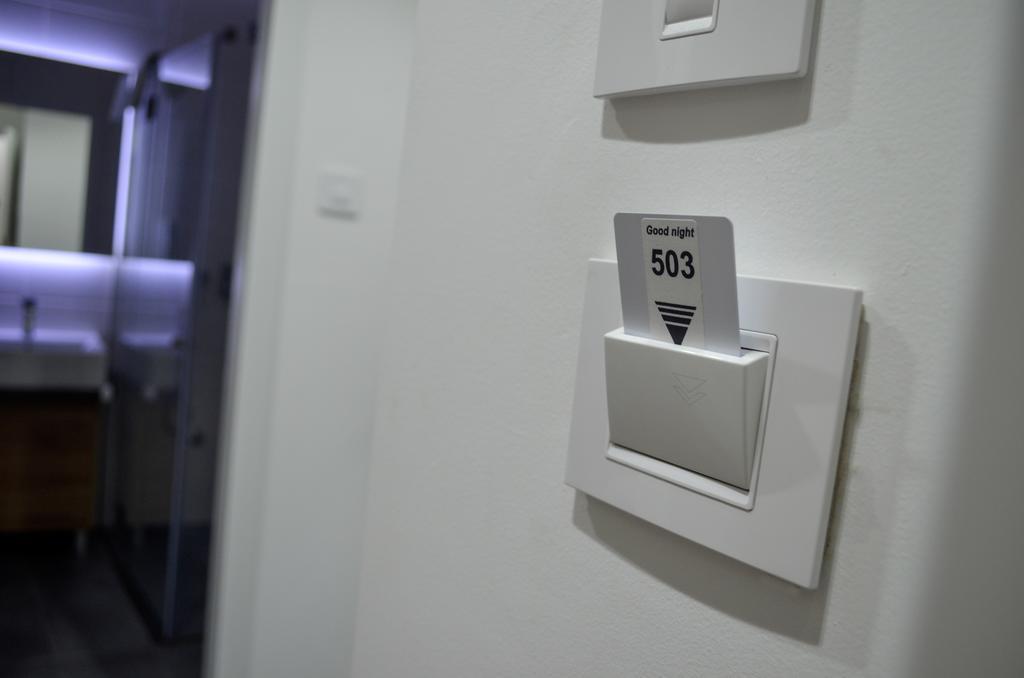Apartments Good Night Nis Bagian luar foto