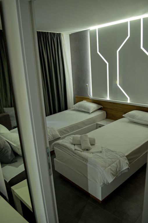 Apartments Good Night Nis Bagian luar foto