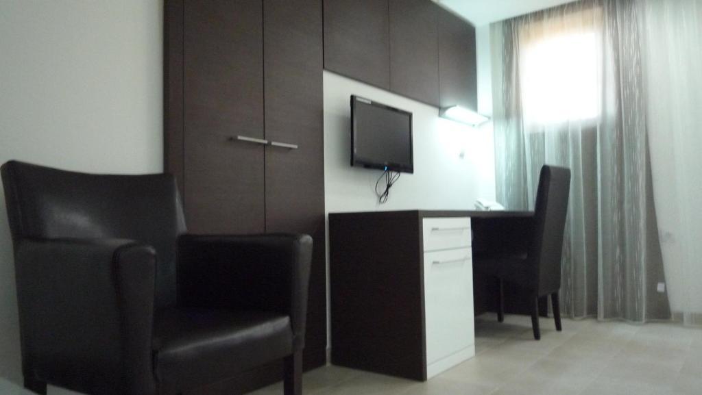 Apartments Good Night Nis Bagian luar foto